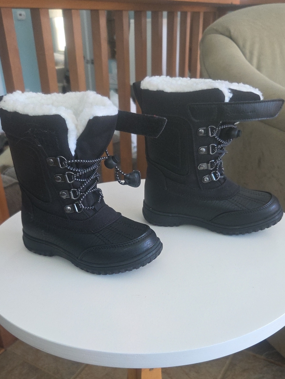 Eddie Bauer Kids Black Winter Snow Boots with Faux Fur Lining Size 11